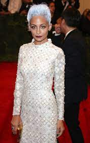 She wears long hair layered and feathered for ultimate volume and has been sporting. Nicole Richie Rocks Grey Hair At The Met Gala 2013 Photos 2