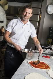 Jesper blomqvist was born on february 5, 1974 in tavelsjö, västerbottens län, sweden. Jesper Blomqvist Goes From Man Utd Star To Opening Up And Making Pizza At Stockholm Restaurant