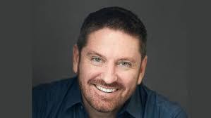 Jason Andrew's Instagram, Twitter & Facebook