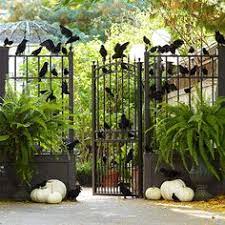 We have now placed twitpic in an archived state. 44 Halloween Fence Ideas Halloween Fence Halloween Props Halloween Graveyard
