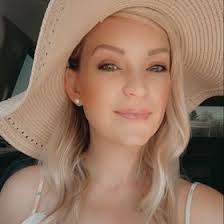 Marion Dodd's Instagram, Twitter & Facebook