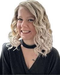 Cindy Pilcher's Instagram, Twitter & Facebook