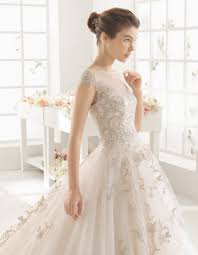 Brautkleider und hochzeitkleider, hochzeitsmode von aire barcelona aire barcelona entwirft elfenhafte märchenkleider. Aire Barcelona Brautkleider Brautmoden Siegburg Exklusive Hochzeitskleider In Siegburg Nrw