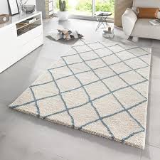 Bei intensiver nutzung empfiehlt sich pflegeleichter polyester. Design Hochflor Teppich Diva Creme Blau Teppich Boss