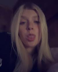 Worry less Smile more :)🚮📸