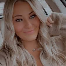 Brandi Wise's Instagram, Twitter & Facebook