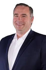 James Benoit's Instagram, Twitter & Facebook