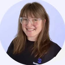 Anna Heider's Instagram, Twitter & Facebook