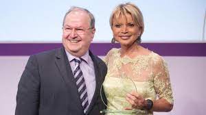 von frau zu frau unternehmerinnen fur vorbildfunktion geehrt vorbilder frau unternehmungen