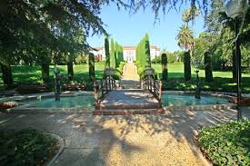 70 Pasadena Wedding Locations Pictured The Ambassador Gardens And Mansion Wedding Locations California Southern California Wedding Venues La Wedding Venues