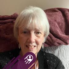 Trying my hardest to fit into this tiny home in Kittery, Maine ❤️ Trying to  figure out how to feed 5 kids and their spouses here .