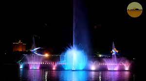 The darul hana musical fountain was launched with great fanfare last sunday night. Kuching Waterfront Darul Hana Musical Fountain Kuchingborneo