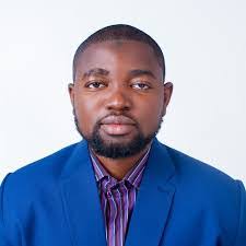 Fran Myers's Instagram, Twitter & Facebook