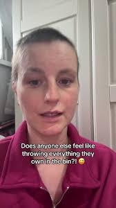 Leanne Hodgson Throwing Bin