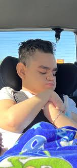 Hello friends. Im Isaac,but im not anymore here,with my mom. 😔💔