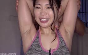 ぷっくりと触り心地の良さそうな肉脇を持つ松本菜美の脇汗と極エロボディを堪能し至高のオ○ニー体験 | ワキフェチ専門アダルトチャンネル