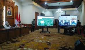 Ponpes al fatah di desa temboro, magetan, jadi klaster penularan corona. Bupati Magetan Tutup Akses Ke Ponpes Al Fatah Temboro Suara Surabaya