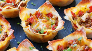 Tacos Servis Sur Pate Won Ton Recettes De Cuisine Cuisine Et Boissons