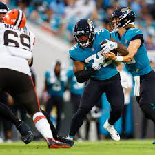 Sanders, the legendary nfl cornerback and current jackson state head football coach, doesn't sound like a man who expects the jaguars to defeat tom brady and the buccaneers in super bowl 56. Xsdxtxngir Brm