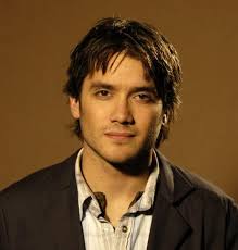 Who should Carly be romantically involved with?