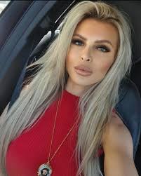 Entdecke bei tiktok kurze videos zum thema lela ceterová vemola. Vemolova Lela Na Luxus Si Potrpi Toto Stalo Tisice