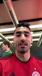 Football TikTok Challenge: Pass the Phone with Wanderers and Chelsea!