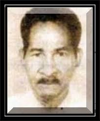 Ia yaitu presiden pertama ri yang terpilih pada 18 agustus 1945 beliau sudah aktif berjuang dalam gerakan kebangsaan semenjak mahasiswa. Teladan Tokoh Integrasi Berjuang Mempertahankan Kemerdekaan Nkri