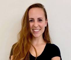 Sara Kearney's Instagram, Twitter & Facebook