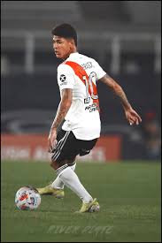 Gonzalo ariel montiel (gonzález catán, 1 de enero de 1997) es un futbolista argentino que se desempeña en la posición de lateral derecho y su actual club es river plate de argentina. Enzo Cruz Tumblr Posts Tumbral Com