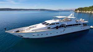 Boat name moonraker 2 price £22,500. Azimut Motor Yacht Moonraker Ii For Sale