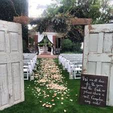 Here, you can get free valuable information all related to planning an outdoor wedding, unique outdoor wedding themes. 35 Inspiring Stunning Wedding Decorations For Outdoor Parties Ara Home Wedding Weddinghairstyles We Outdoor Wedding Wedding Decorations Backyard Wedding