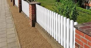 Wenn Sie Schon Nicht Verreisen Konnen Und Den Urlaub Zu Hause Verbringen Dann Nutzen Sie Einfach Die Zeit Ihren Garten Mit Ein Kunststoffzaune Zaun Kunststoff