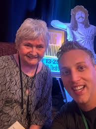 ✨ Doug Henning Magic Moment ✨ One of the absolute highlights of this year's  @magicliveconvention Live was visiting @chip.romero.3 incredible Doug  Henning exhibit. Doug has always been one of my biggest inspirations—not