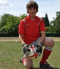 Помог испанский голкипер унаи симон. V Atletike Proyavilsya Novyj Top Golkiper Unai Simon Pora Poznakomitsya Chabi Alonso Blogi Sports Ru