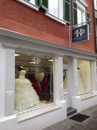 Als professionsale onlie shop für brautkleider verkaufen wir alle kleider mit top qualität und günstigem preis. Hochzeitshaus Esslingen Esslingen Brautmode Abendmode