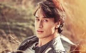 Baaghi 2 Poster Tiger Shroff Take Hotness To New Height Check Out Here News Nation English Green haired anime character wallpaper, anime girls, vocaloid. baaghi 2 poster tiger shroff take