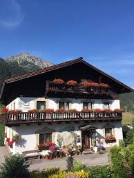 Bewertungen, hotelbilder & top angebote: Haus Rosemarie Ferienwohnung Nesselwangle Tannheimer Tal Privatvermieter Tirol