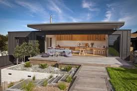 Screened By Pohutukawa 2 Modern Holiday Home In New Zealand Screened By Pohutukawa House Designs Exterior House Exterior Architecture