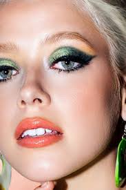 20 Simple Everyday Makeup To Look Sweet And Beauty Disco Makeup Retro Makeup 70s Disco Makeup