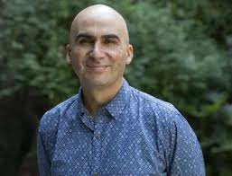 Musicólogo Alejandro Vera es elegido como director del Instituto de Música  UC: "Este es un cargo de servicio a la comunidad"