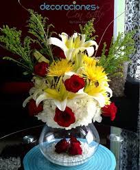 Centro De Mesa Rosas Rojas Arreglos De Flores Areglos Florales Arreglos Florales