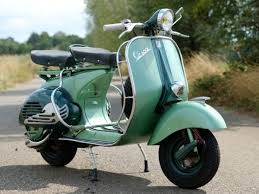 Vespa 125 A C M A De Vespa Garage Vintage Vespa Vespa 400 Vespa S