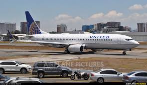 This version features united's current economy plus class of service featuring up to. N17233 United Airlines Boeing 737 800 At Guatemala La Aurora Photo Id 888586 Airplane Pictures Net