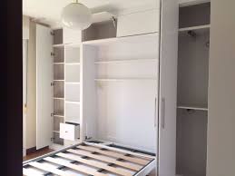 Colchón de viscoelástica incluido de 20 cms de grosor. Armario Empotrado Lacado En Blanco Con Cama Abatible De Matrimonio Armarios Empotrados En Bilbao Armarios Geijo Muebles A Medida