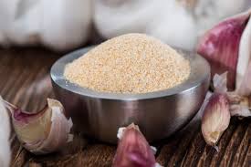 garlic powder vs garlic salt spiceography showdown