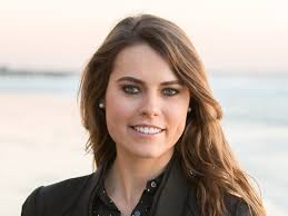 Sarah Kraft's Instagram, Twitter & Facebook