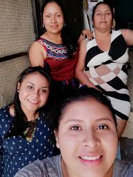 Participa y GANA Q5,200 en vales para mamá! 🤩 El ganador se llevará Q3,000  en SIMAN, Q1,200 en Brássica Guatemala y Q1,000 en Verana Boutique SPA.  Instrucciones: 1. Síguenos en nuestra página