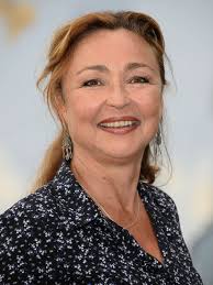 Ce site contient des images de films et d'acteurs français, c'est donc un trombinoscope du cinéma français et des telélfilms séries feuilletons français depuis si vous avez un site internet ou un blog sur catherine frot vous pouvez figurer ici en me laissant un message. Catherine Frot Allocine