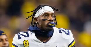 Recruiting Roundup: Michigan top target set to commit in next month