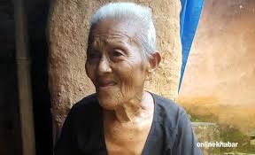 डोकोमा भात बोकेर कांग्रेसलाई खुवाउने आमाको पुकार